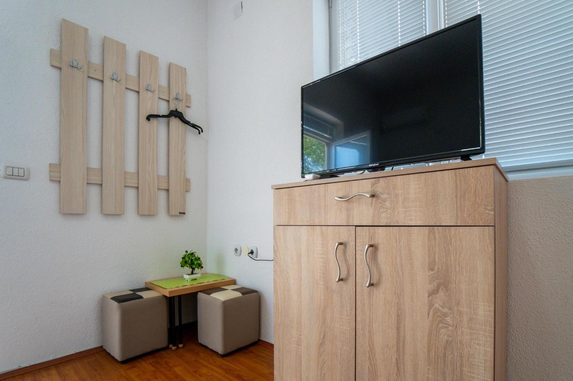 Mrzenci Apartments Gevgelija Buitenkant foto